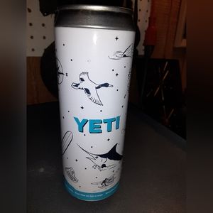 Yeti stash can
